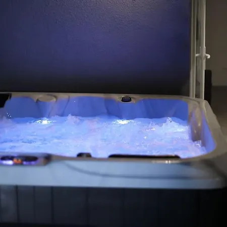 아파트 Duplex With Private Outdoor Close To Center 스트라스부르